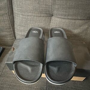 UGG Black Casual Slide Sandals 10